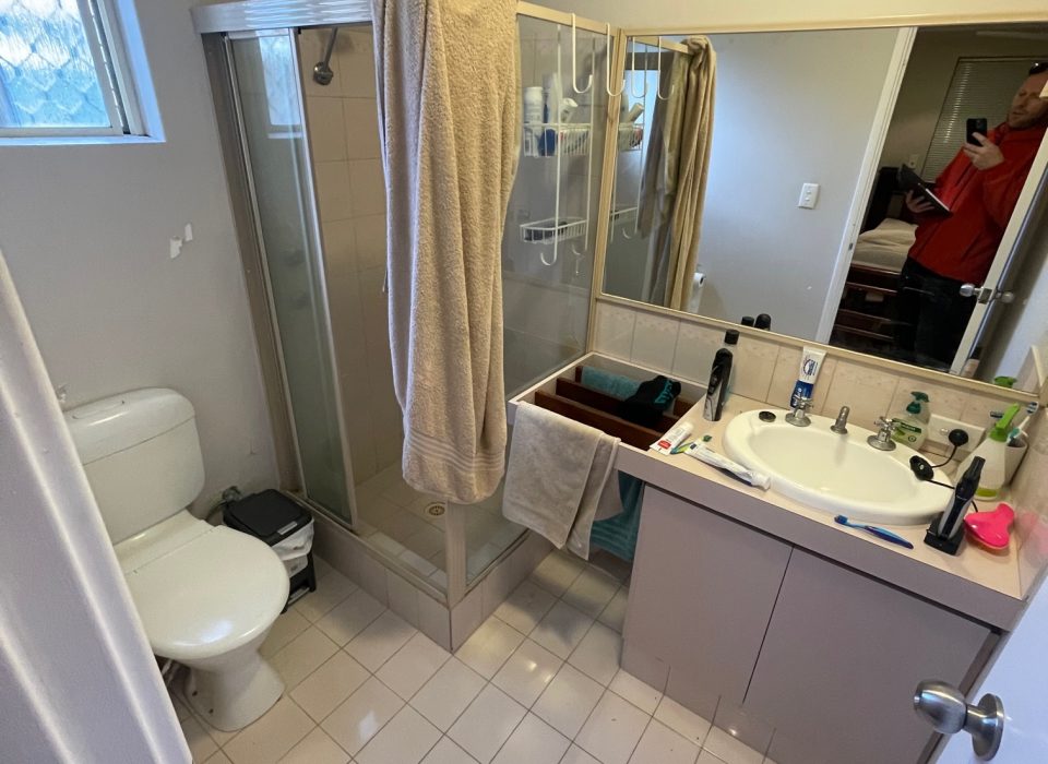 Ballajura bathroom - Before